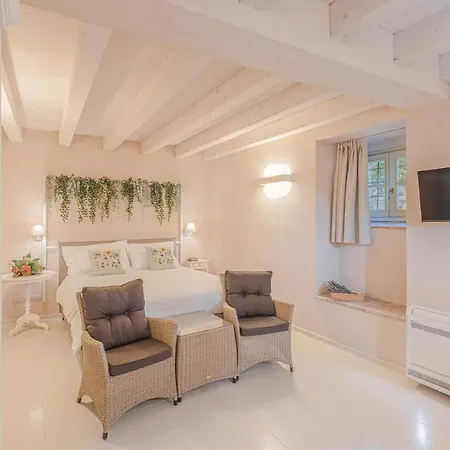 Palazzo Montanari Art & Wine Relais Κατάλυμα σε φάρμα *