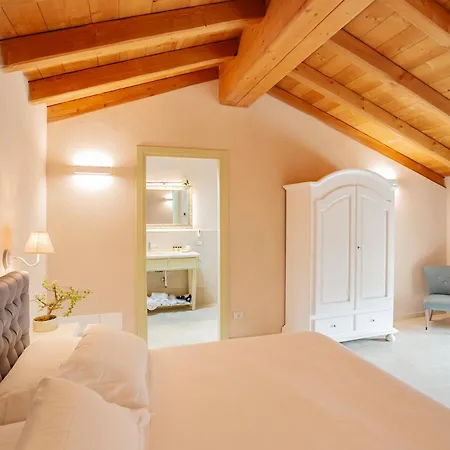 Palazzo Montanari Art & Wine Relais Κατάλυμα σε φάρμα *